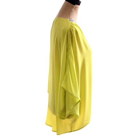 Over Size Tops Size S - Picture 8 of 16